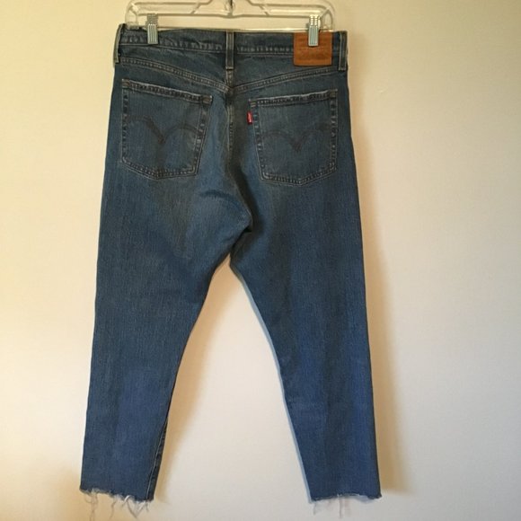 Levi’s Premium Distressed High Rise Button Fly Wedgie Jeans - Picture 2 of 11